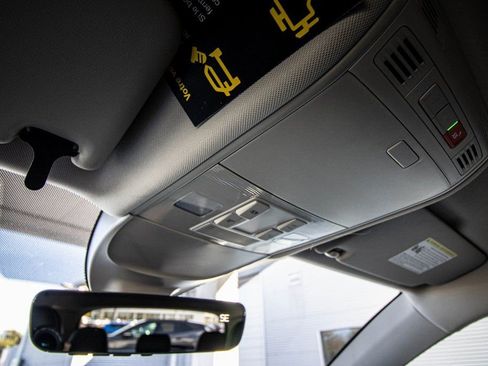 New 2026 Volkswagen Taos SE image 41