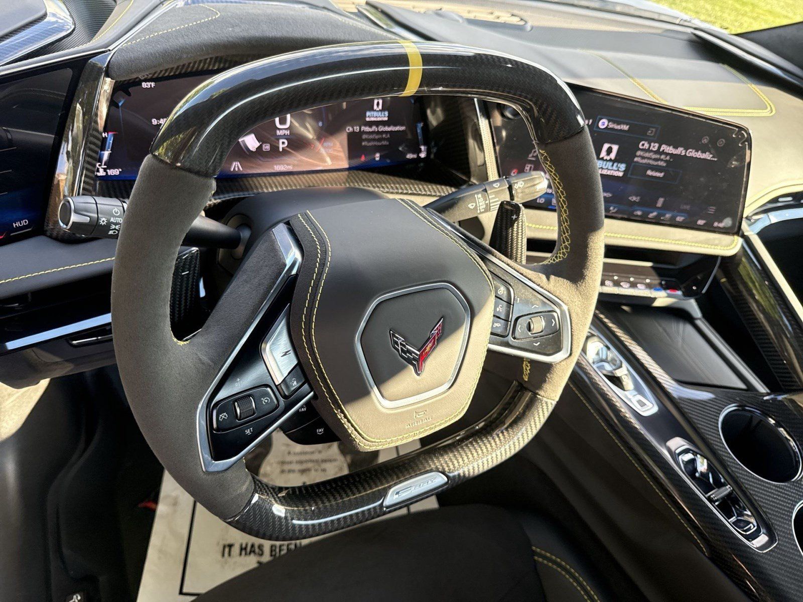 Used 2026 Chevrolet Corvette E-Ray w/ Stealth Interior Trim Package AWD/4WD image 15
