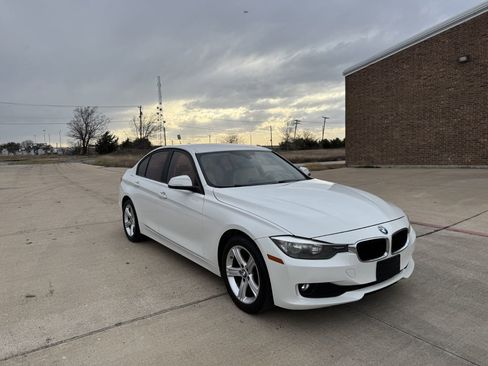 Used 2014 BMW 320i Sedan image 4
