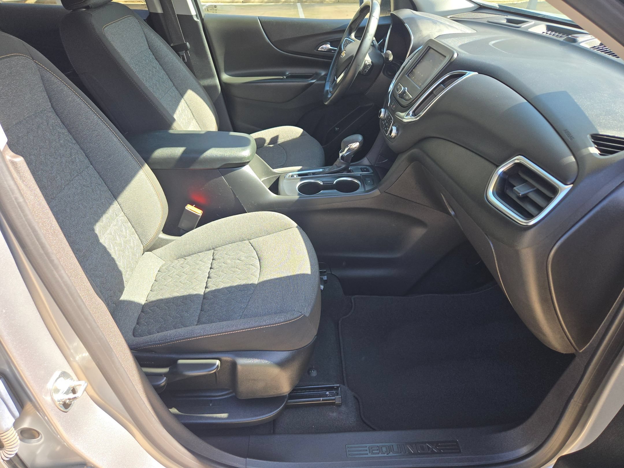 Used 2024 Chevrolet Equinox LT AWD/4WD image 26