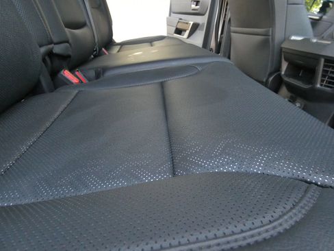 Used 2025 Toyota Tundra Limited AWD/4WD image 44
