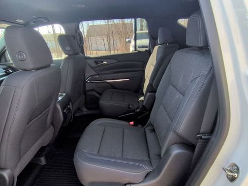 New 2026 Chevrolet Traverse LT w/ LPO, Floor Liner Package FWD image 25