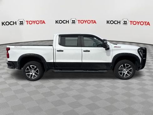 Used 2020 Chevrolet Silverado 1500 LT Trail Boss image 9