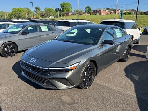 New 2026 Hyundai Elantra Sport FWD image 2