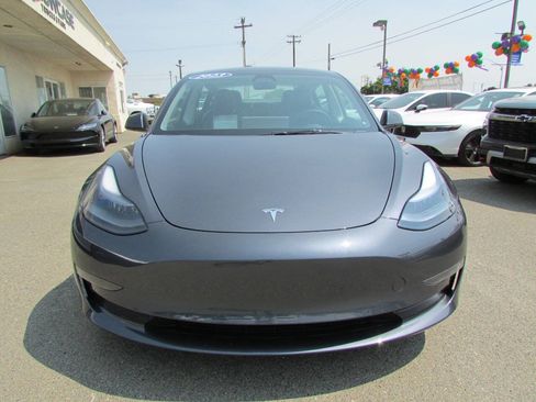 Used 2023 Tesla Model 3 Standard Range RWD image 3