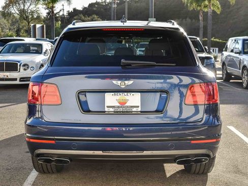 Used 2019 Bentley Bentayga image 10