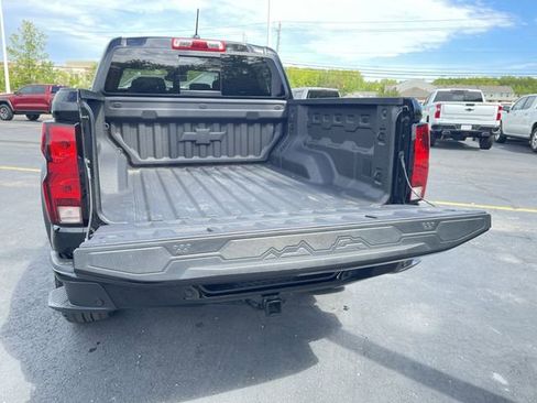Certified 2023 Chevrolet Colorado Trail Boss w/ Technology Package AWD/4WD image 24