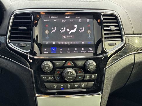 Used 2020 Jeep Grand Cherokee SRT image 17