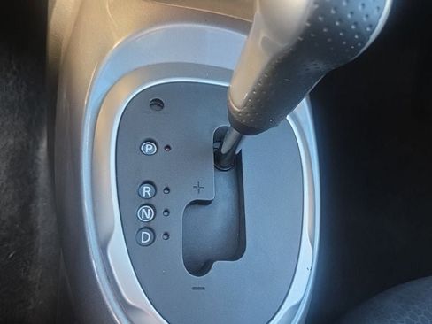 Used 2011 Nissan Juke SV image 19