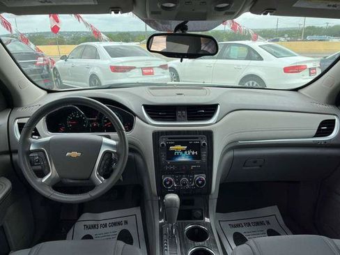 Used 2014 Chevrolet Traverse LT FWD image 23