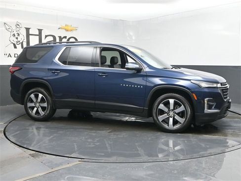 Used 2023 Chevrolet Traverse LT w/ LT Premium Package image 49