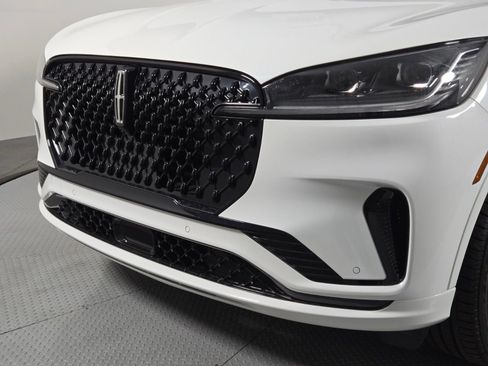 New 2026 Lincoln Aviator Reserve AWD/4WD image 10