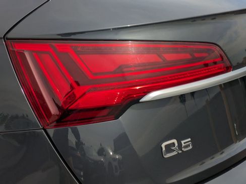 Used 2023 Audi Q5 2.0T Premium Plus w/ Premium Plus Package image 17