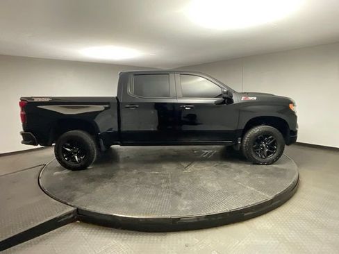 Certified 2024 Chevrolet Silverado 1500 LT Trail Boss w/ Convenience Package II AWD/4WD image 9