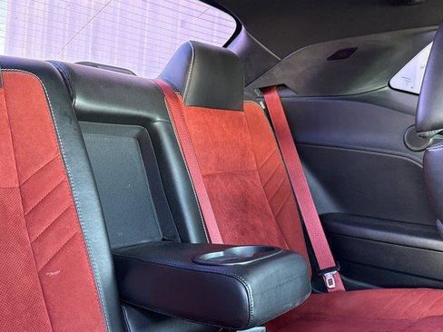 Used 2016 Dodge Challenger SRT Hellcat image 44
