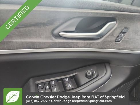 Certified 2023 Jeep Grand Cherokee Limited w/ Black Appearance Package image 12