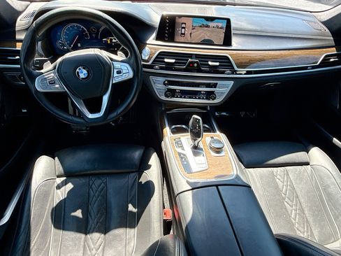 Used 2019 BMW 750i xDrive w/ Executive Package AWD/4WD image 16
