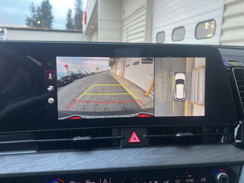 New 2025 Kia Sportage X-Pro Prestige image 24