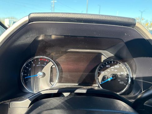 Used 2017 Ford F250 Lariat w/ Chrome Package image 17