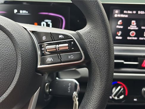 Used 2024 Kia Seltos LX image 25
