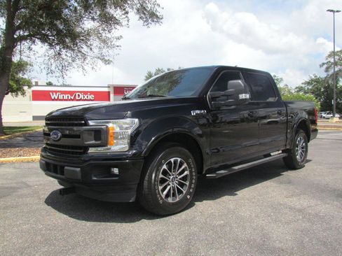 Used 2018 Ford F150 XLT w/ Equipment Group 302A Luxury RWD image 3