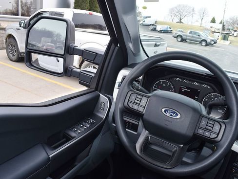 New 2026 Ford F250 XLT w/ FX4 Off-Road Package AWD/4WD image 19