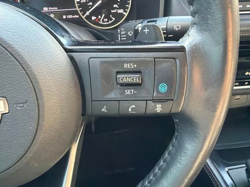 Used 2023 Nissan Rogue SL FWD image 24
