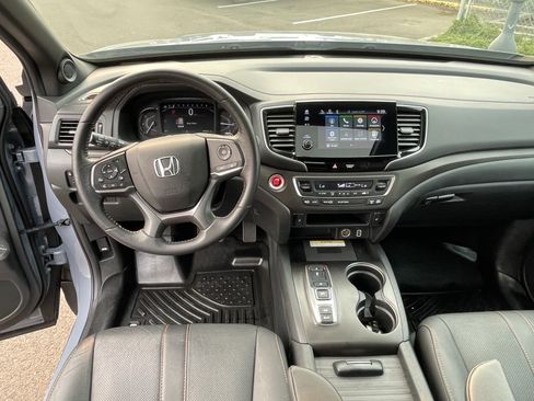 Used 2022 Honda Passport TrailSport image 12