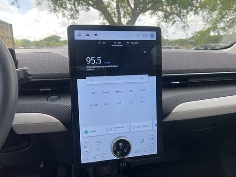 Used 2023 Ford Mustang Mach-E Premium image 12