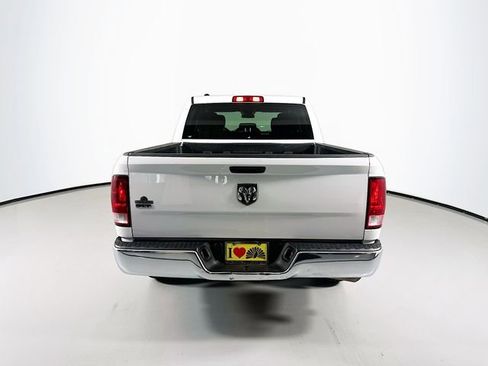 Used 2022 RAM 1500 Classic SLT image 8