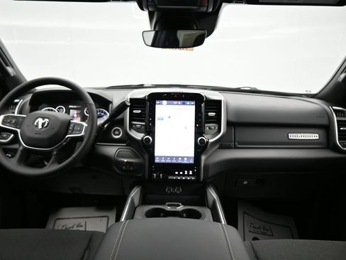 New 2026 RAM 3500 Big Horn AWD/4WD image 12