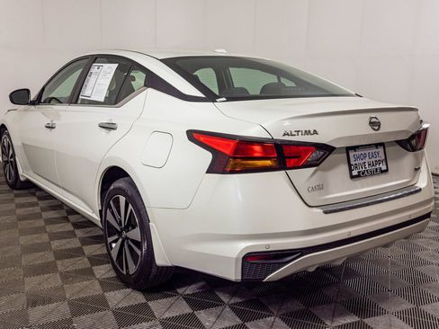 Used 2022 Nissan Altima 2.5 SV AWD/4WD image 16