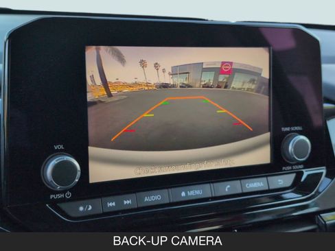 Used 2025 Nissan Pathfinder SV image 20