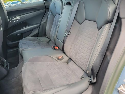 Used 2023 Audi e-tron GT Premium Plus image 11