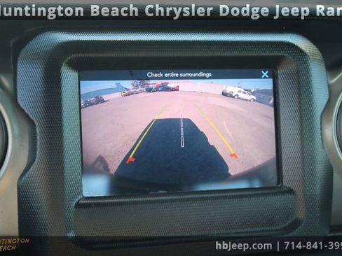 Used 2023 Jeep Wrangler Sport image 27