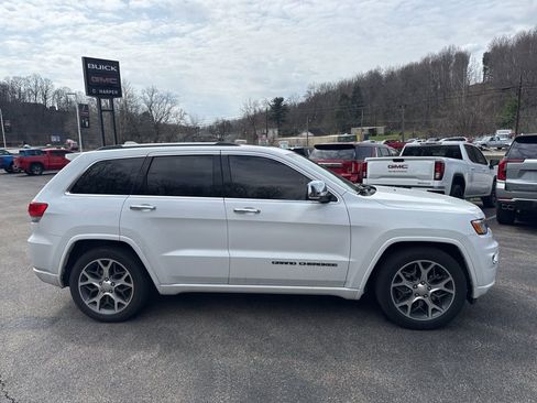 Used 2020 Jeep Grand Cherokee Overland image 2