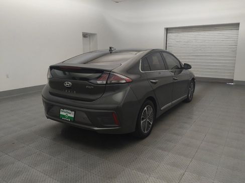 Used 2020 Hyundai Ioniq Limited FWD image 9