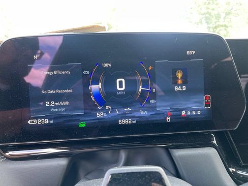 Used 2026 Chevrolet Silverado EV Trail Boss AWD/4WD image 6