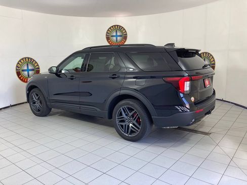 Used 2025 Ford Explorer ST-Line w/ ST-Line Street Pack AWD/4WD image 23