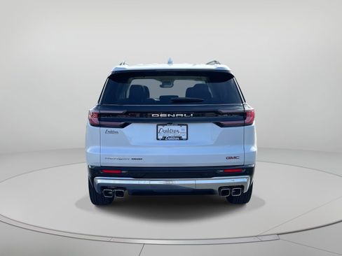 Used 2024 GMC Acadia Denali w/ Super Cruise Package image 4
