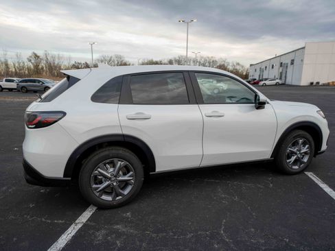 New 2026 Honda HR-V LX image 6
