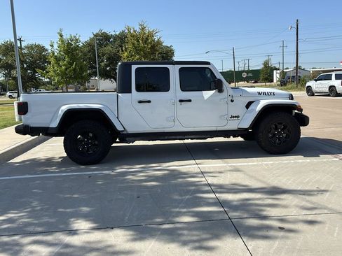Used 2021 Jeep Gladiator Sport AWD/4WD image 8