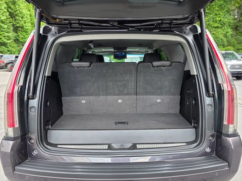 Used 2016 Cadillac Escalade Premium AWD/4WD image 30