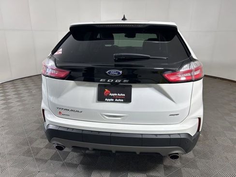 Certified 2024 Ford Edge Titanium image 5
