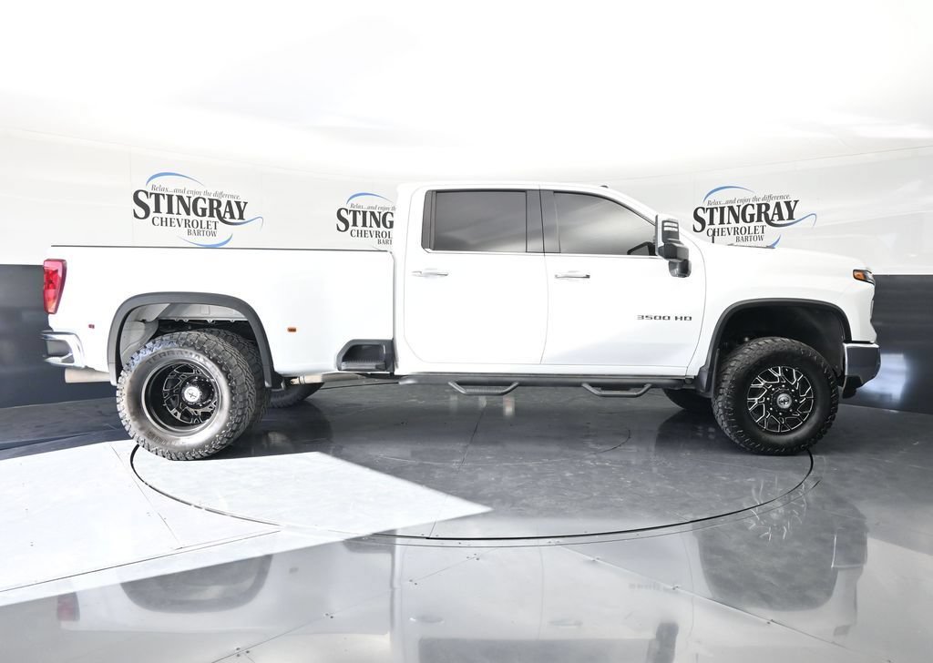Used 2025 Chevrolet Silverado 3500 LTZ w/ LTZ Plus Package AWD/4WD image 10
