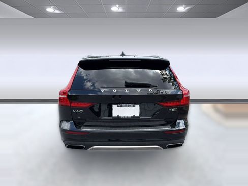 Used 2020 Volvo V60 T5 Cross Country w/ Protection Package Premier AWD/4WD image 10