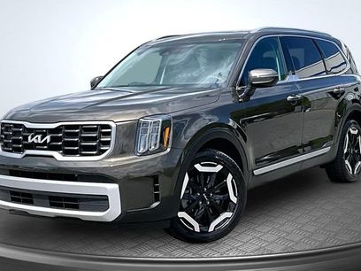 Used 2025 Kia Telluride S