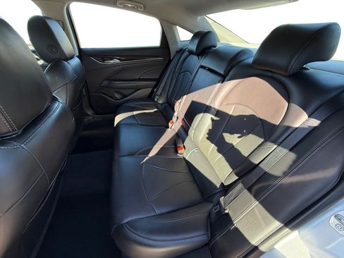 Used 2018 Buick LaCrosse Premium image 16