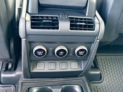New 2026 Land Rover Defender 130 X-Dynamic SE AWD/4WD image 20