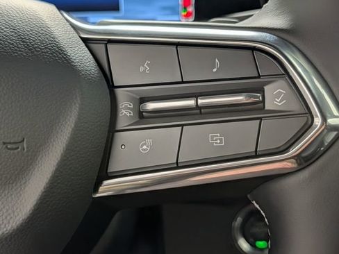 New 2026 Chevrolet Traverse LT w/ Midnight/Sport Edition AWD/4WD image 21